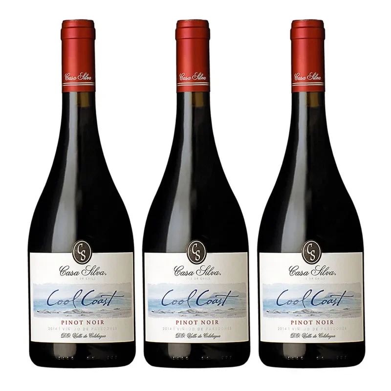 3 Vinos Casa Silva Cool Coast Pinot Noir1