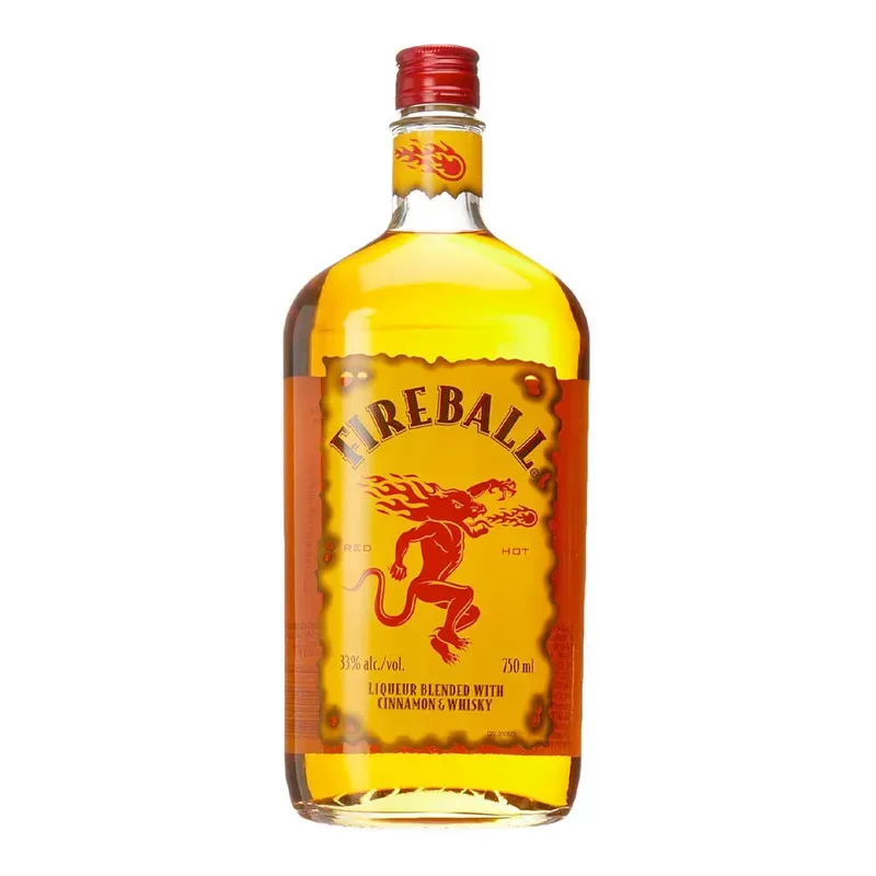 Whisky Fireball Cinamon. Canadian Whisky