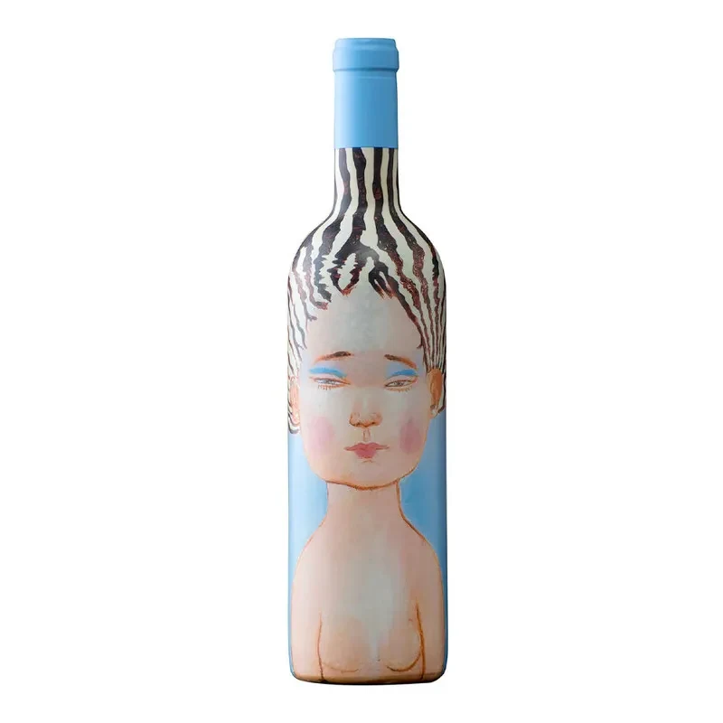 Vino Vik La Piu Belle, Ensamblaje