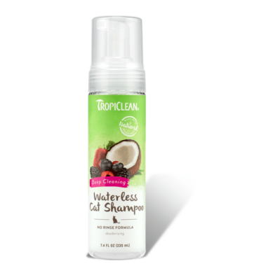 TropiClean Shampoo seco Para Gatos Waterless Deep Cleaning  Berry & Coconut 220 ml