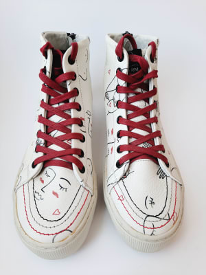 ZAPATILLAS AVENIDA MID COURO GIRL POWER ZAPATILLAS AVENIDA MID COURO GIRL POWER
