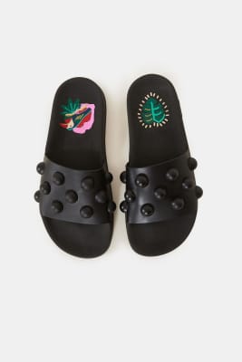 PRAIANAS ME LEVA PRETO PRAIANAS ME LEVA PRETO