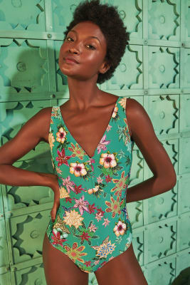 TRAJE DE BAÑO DECOTE V DHALIA VERDE TRAJE DE BAÑO DECOTE V DHALIA VERDE