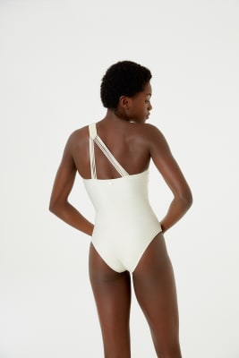 TRAJE DE BAÑO VIENA LISO PEROLA TRAJE DE BAÑO VIENA LISO PEROLA