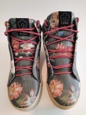 ZAPATILLAS RUA CANO ALTO COURO FLOR VERAO ZAPATILLAS RUA CANO ALTO COURO FLOR VERAO