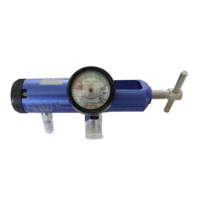 Regulador de oxigeno doble barba 3 salidas 0-25LPM – 2 DISS 1 BARBA