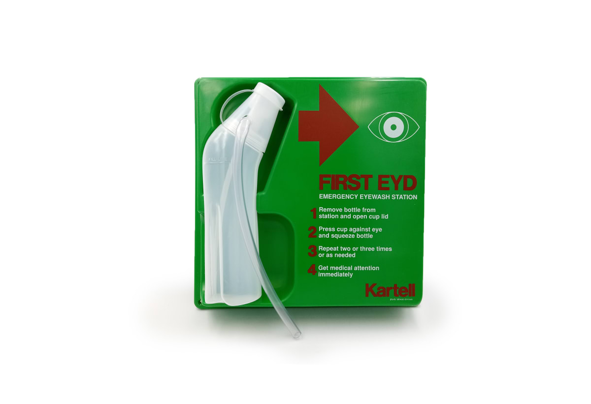Estacion de lavado de ojos Kartell1