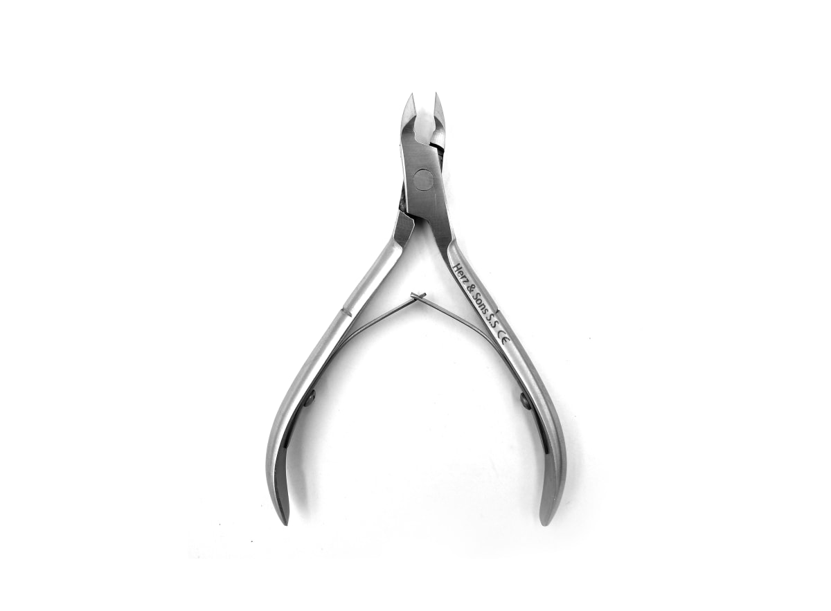 Alicate Corta cutículas H&S 10cm1