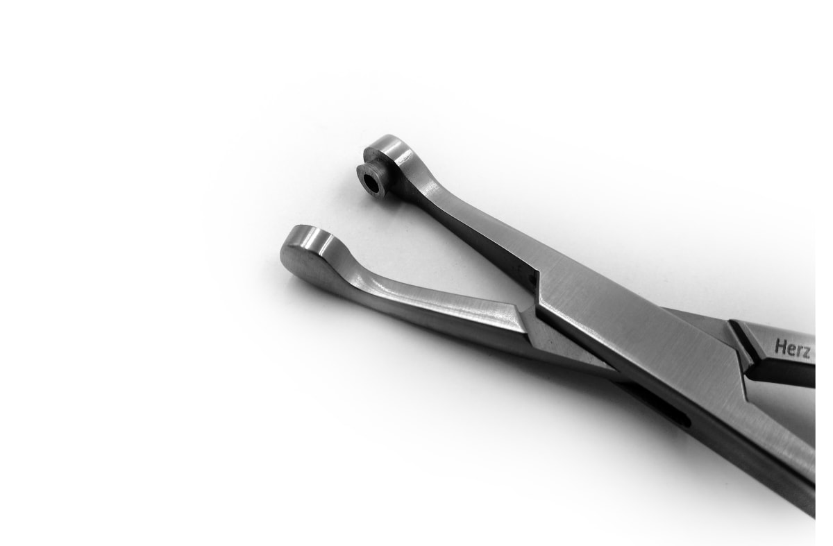 Pinza Thomas Gaylor para Biopsia de Cuello Uterino 25 cm2