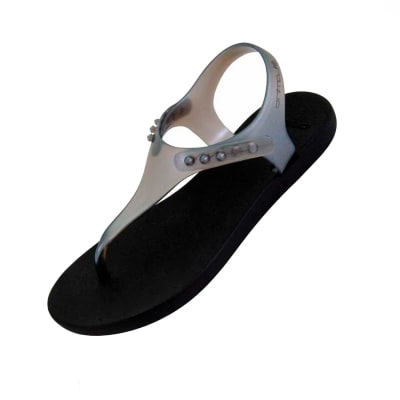 LATINA ARUBITA NIÑAS NEGRO1