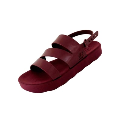 LATINA NICOLLE TINTO1