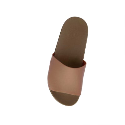 LATINA ROCHELLE ARENA1