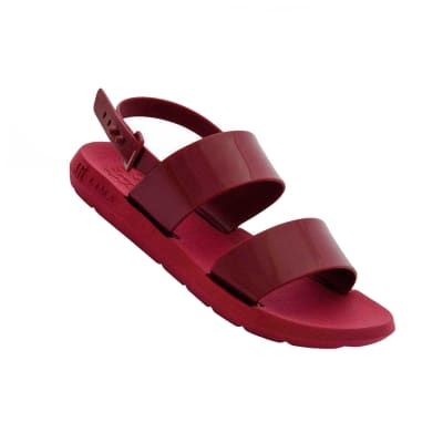 LATINA STEFANIA BURDEOS1