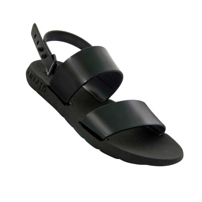 LATINA STEFANIA NIÑAS NEGRO1