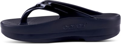Oofos - Sandalia Oomega Oolala - Black - Mujer