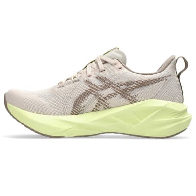 Asics - Novablast 5 - Mineral Beige/Taupe Grey - Mujer - Neutro/Supinacion