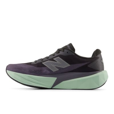 New Balance - FuelCell Rebel V5 - BLACK - Hombre