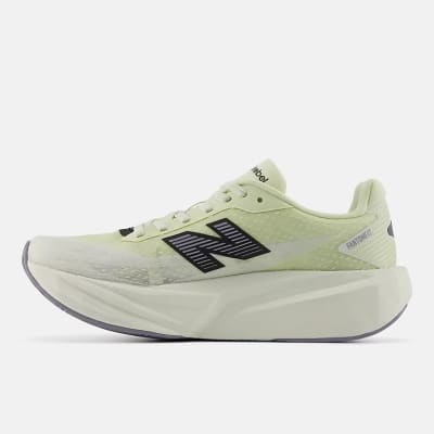 New Balance - FuelCell Rebel V5 - PISTACHIO BUTTER with SEA SALT - Mujer