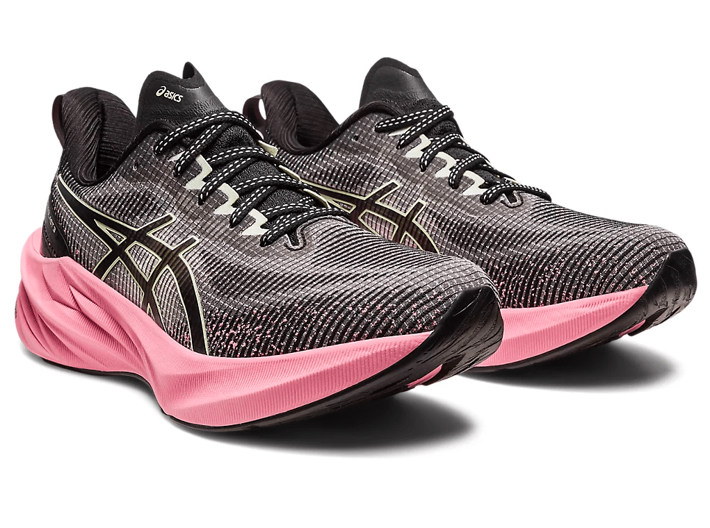 Asics Novablast LE Black/Pink Rave Mujer Neutro