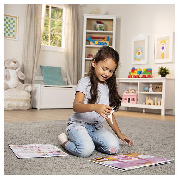 Block de Stickers Reutilizable Princesas - Melissa and Doug3