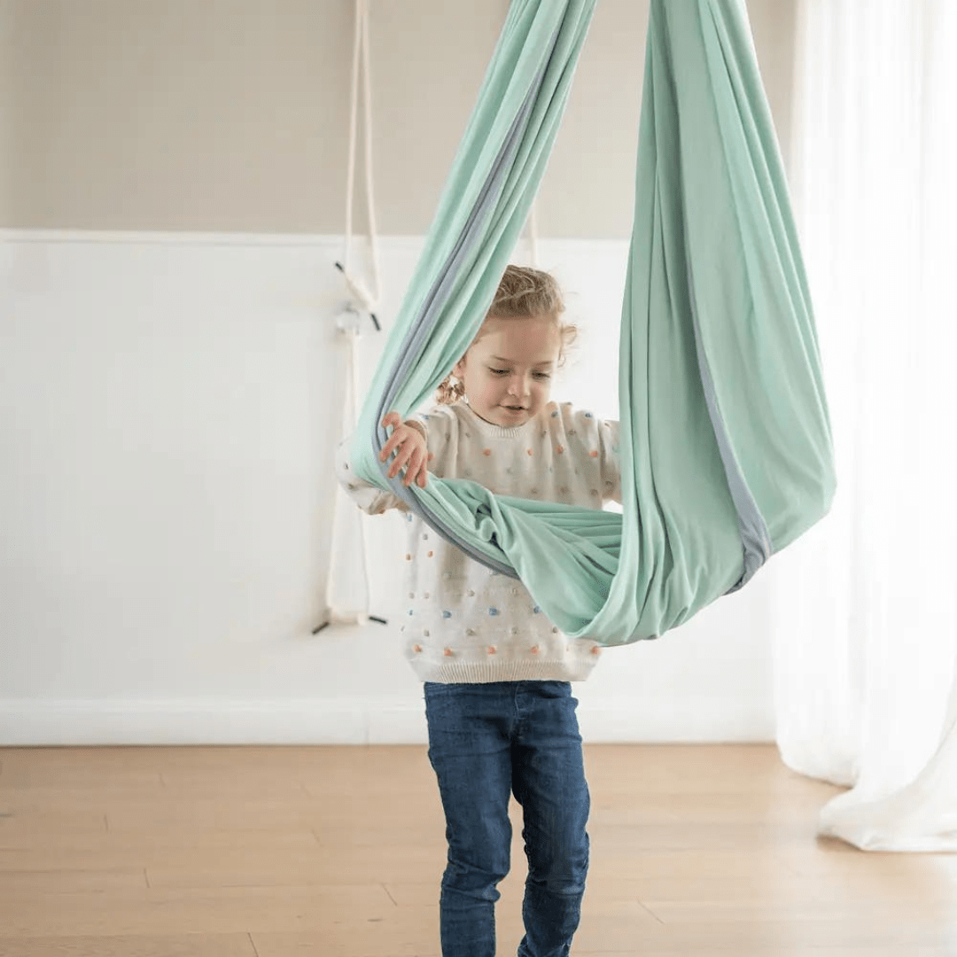 Columpio sensorial doble tela verde nilo - FocuSwing1