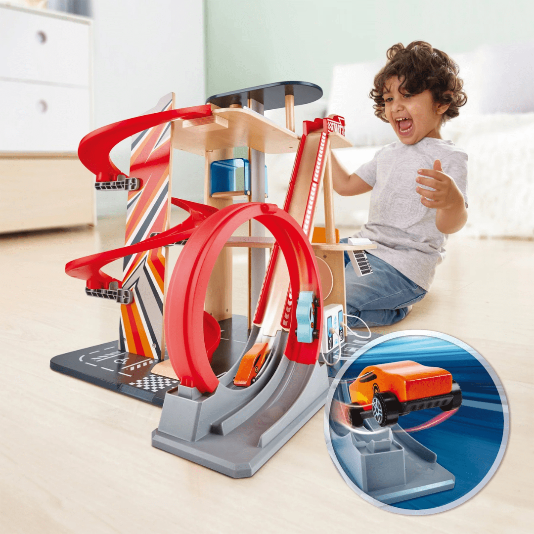 Garaje con Saltos y Piruetas para Mecánicos - Hape4