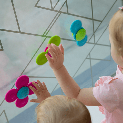 Whirly Squigz - Fat Brain Toys3