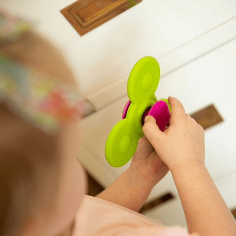 Whirly Squigz - Fat Brain Toys1