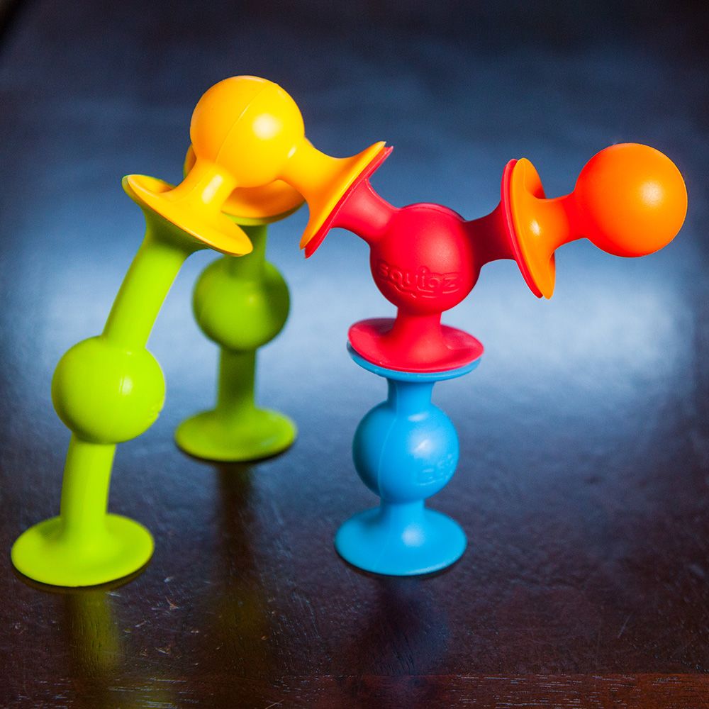 Squigz Start Set - Fat Brain Toys1