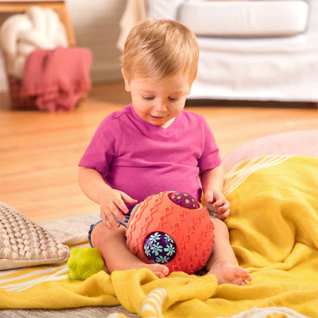 Pelota de Encaje Apretable - B Toys4
