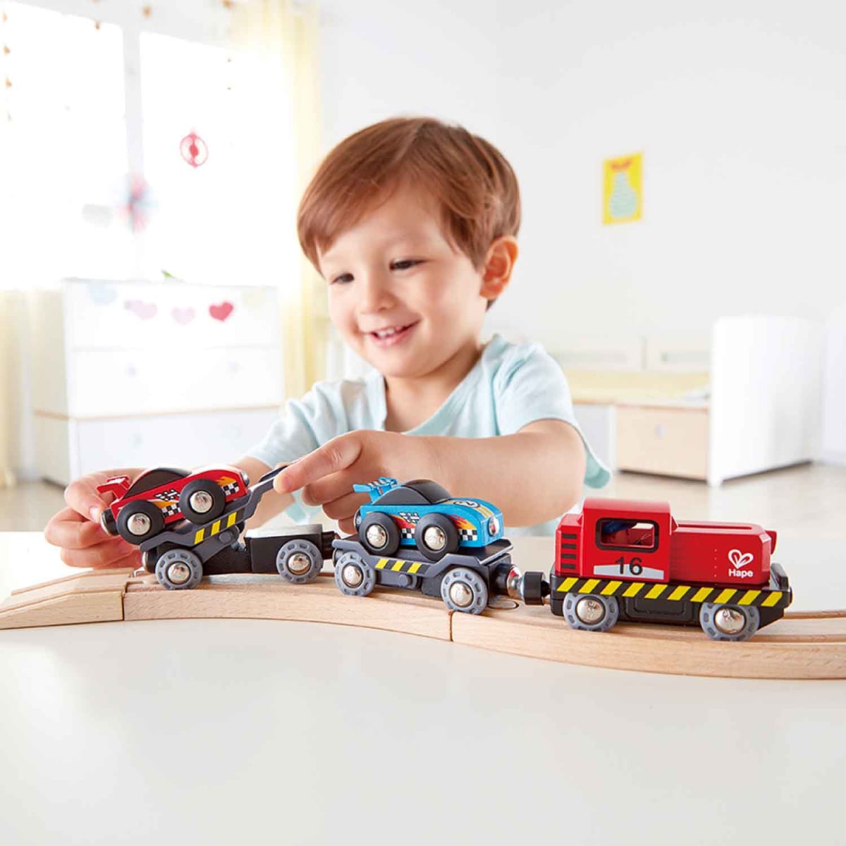 Tren transporte autos de carreras - Hape 1