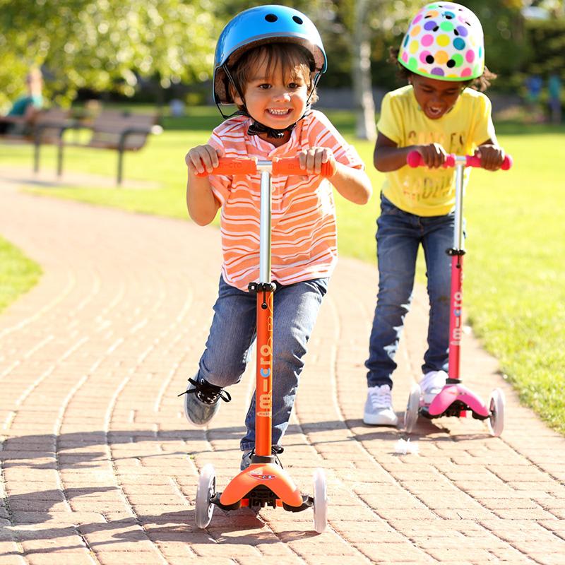 Scooter Infantil Mini Deluxe Naranjo - Micro2