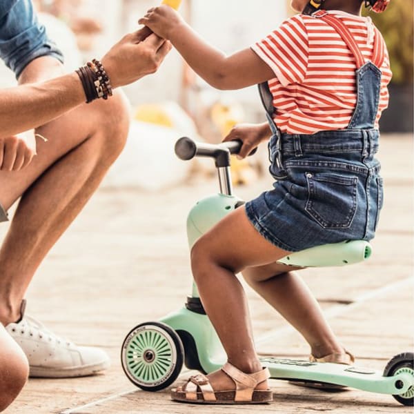 Scooter Monopatín 2 en 1 Highwaykick Kiwi - Scoot and Ride4