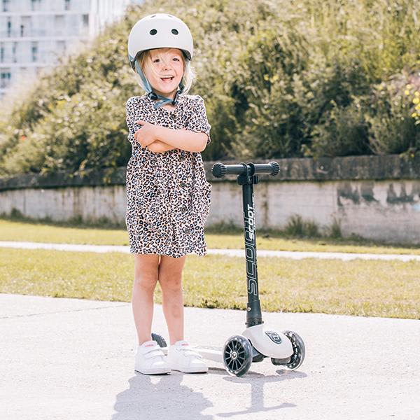 Casco Niño S-M Ash - Scoot and Ride1