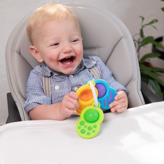 Dimpl Clutch Sensorial - Fat Brain Toys1