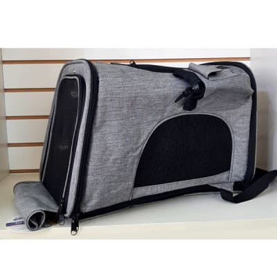 Mochila Pet Carrier Gris para gatos y perros pequeños de hasta 7 kg.