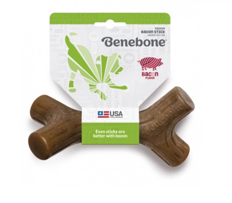 BENEBONE STICK BACON MEDIUM1