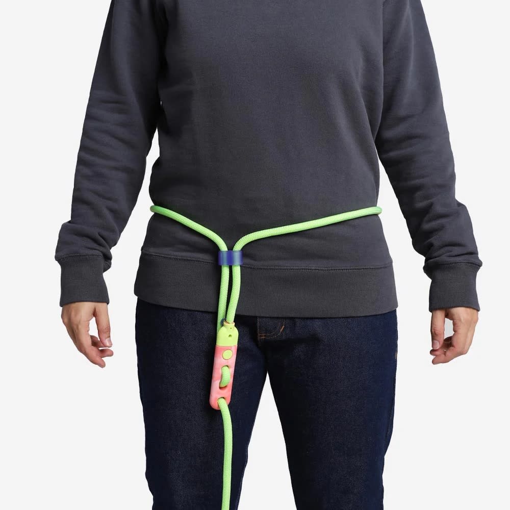 ZEE.DOG GLO HANDSFREE LEASH2