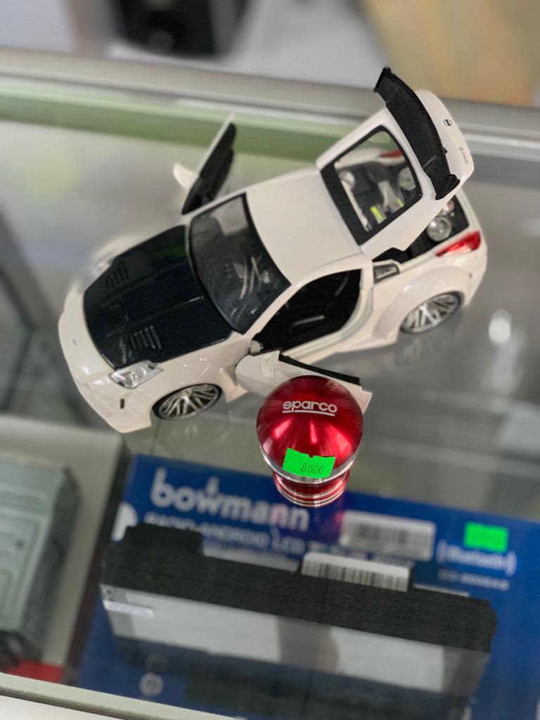 POMO SPARCO COLOR ROJO 1