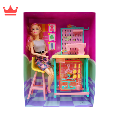 JUGUETE MUÑECA COSTURERA CON ACCESORIOS 9056B1