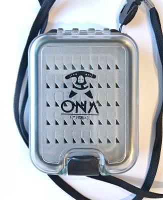 Caja de moscas Ona chica para colgarse1