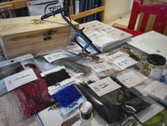 Kit de atado de moscas ONA de Lux.