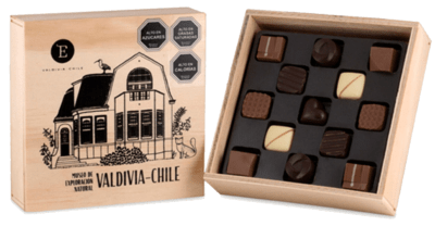 ENTRELAGOS BOMBON CAJA MADERA 135GR