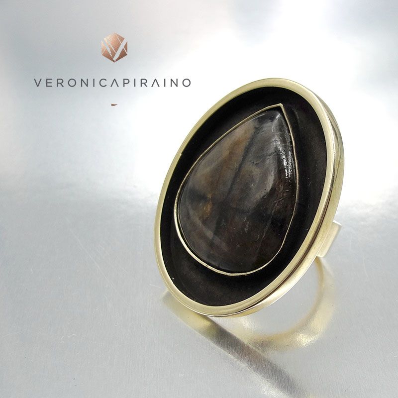 Anillo piedra cruz patina