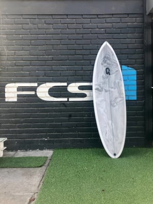 TWIN Candelaria 6.2´X 20 1/4 X 2 1/2 con canales TWIN Candelaria 6.2´X 20 1/4 X 2 1/2 con canales