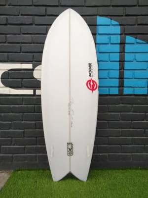 Tabla De Surf Artemis Three Line Black 5'6'' Tabla De Surf Artemis Three Line Black 5'6''