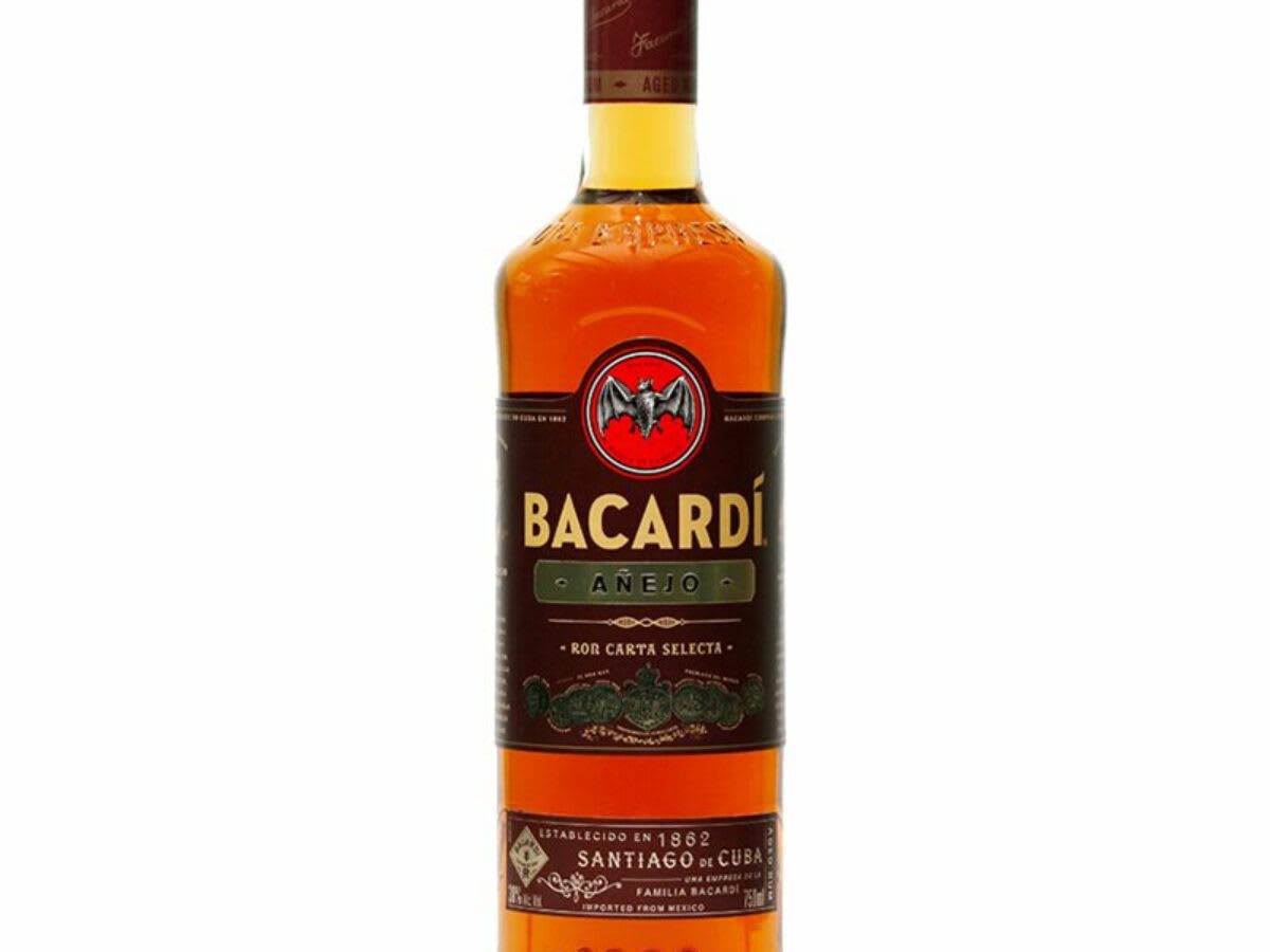 RON BACARDI AÑEJO 38º 750 CC.1