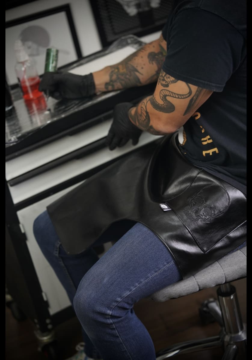 Mandil Ecocuero negro1