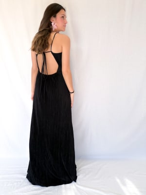 VESTIDO TERE NEGRO PLISADO