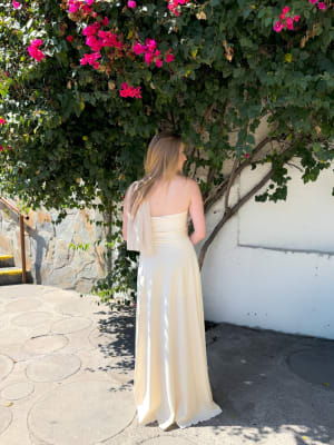 VESTIDO ANASTASIA CREMA